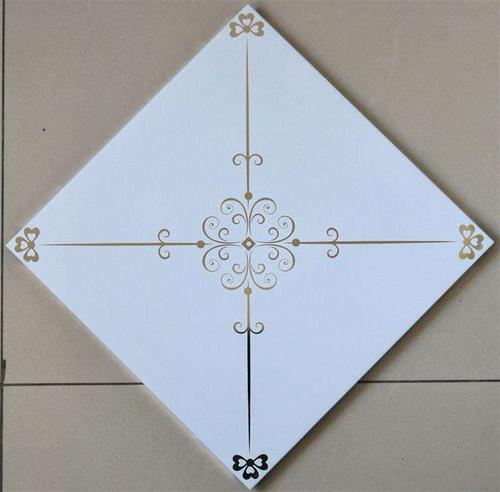 黑龍江鋁扣板廠家-客廳鋁扣板吊頂廠家之新中式鋁扣板吊頂怎么樣