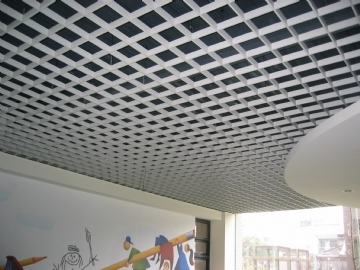 鋁扣板鋁吊頂-鋁蜂窩板比鋁扣板好用