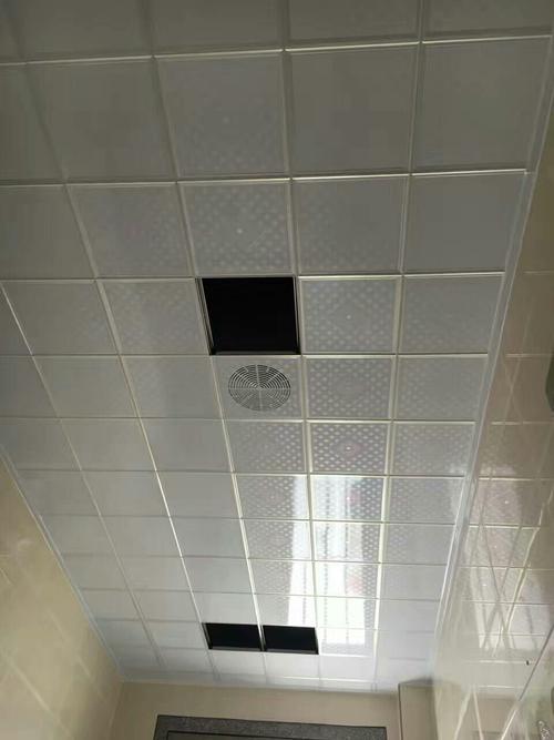 金來之家集成吊頂-客廳鋁扣板吊頂廠家來講講鋁扣板集成吊頂的優缺點有哪些