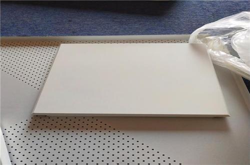 鋁扣板吊頂圖片有造型的-鋁天花吊頂?shù)降子心男? title=