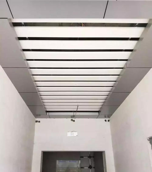 集成吊頂完成面-臥室集成吊頂的這些事