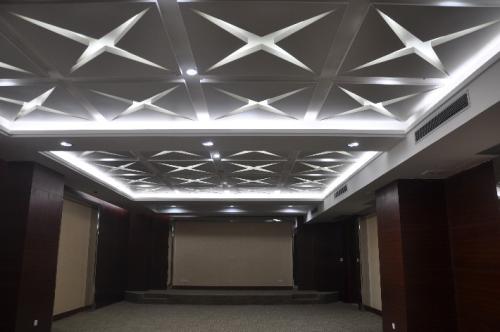 辦公室鋁扣板吊頂圖-鋁扣板辦公室圖片-辦公室鋁扣板吊頂圖