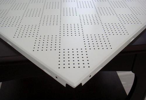 鋁扣扳集成吊頂-客廳鋁扣版吊頂廠家告訴你客廳鋁扣吊頂?shù)睦c弊