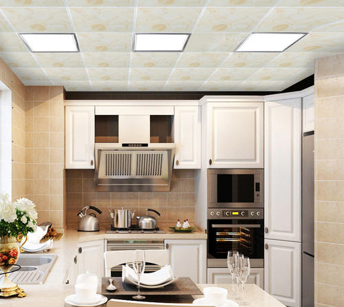 陽(yáng)臺(tái)能裝集成吊頂-陽(yáng)臺(tái)吊頂用鋁扣板吊頂?shù)膬?yōu)勢(shì)