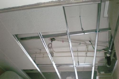 鋁扣板種類及價格表-異型吊頂鋁格柵種類及效果詳解