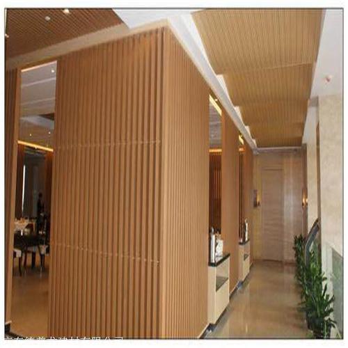 鋁扣板裝飾墻面圖-鋁扣板臥室墻面裝飾效果圖-墻面裝飾材料鋁扣板