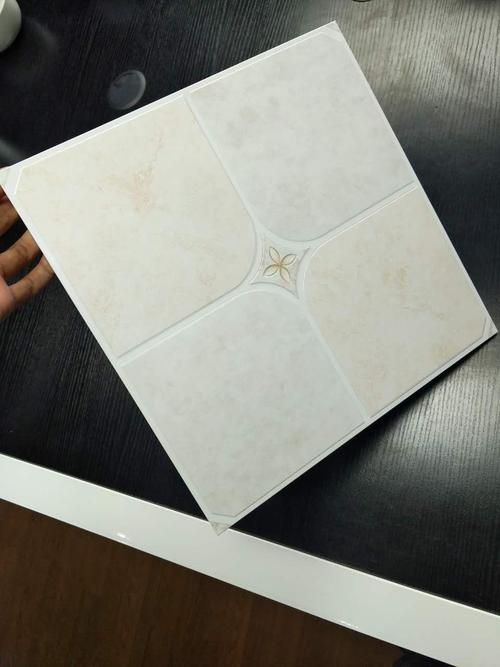 室外墻鋁扣板吊頂-防風鋁扣板吊頂的特點