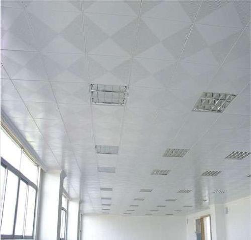 600鋁扣板天花-沖孔鋁天花廠家講講沖孔鋁天花的優點及規格型號有哪些