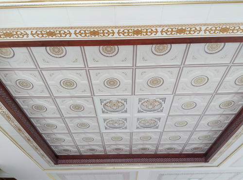 成品生產鋁扣板半-成品315X315鋁扣板半-成品專業生產鋁扣板半