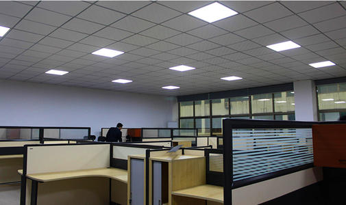 600鋁扣板天花-沖孔鋁天花廠家講講沖孔鋁天花的優點及規格型號有哪些