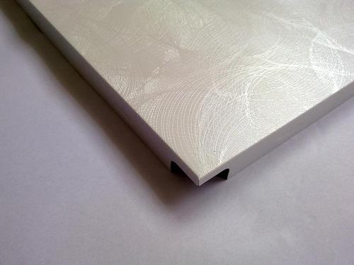 鋁扣板會生銹嗎-衛生間鋁扣板會發出聲音嗎-鋁扣板太陽曬會產生味道嗎