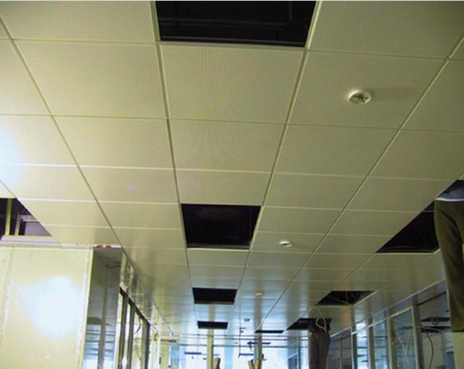 鋁扣板裝飾裝潢-跟鋁扣板生產(chǎn)廠家看看鋁掛片有哪些吧