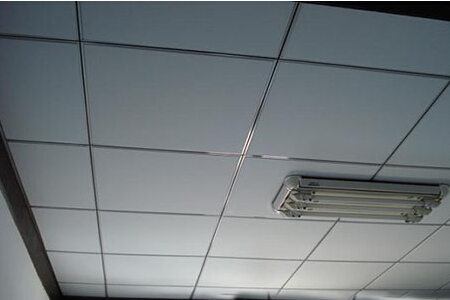 吊頂有幾種鋁扣板材料-辦公室鋁扣板廠家講講辦公室吊頂材料有哪些
