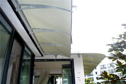 鋁合金扣板雨篷-小心買到劣質扣板吊頂