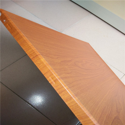 條形鋁扣板天花-佛山鋁天花廠家裝修秘籍