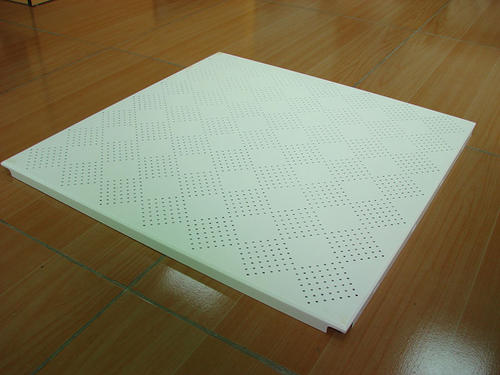 鋁方板和鋁扣板-帶你看看鋁方通的價(jià)格和優(yōu)勢(shì)