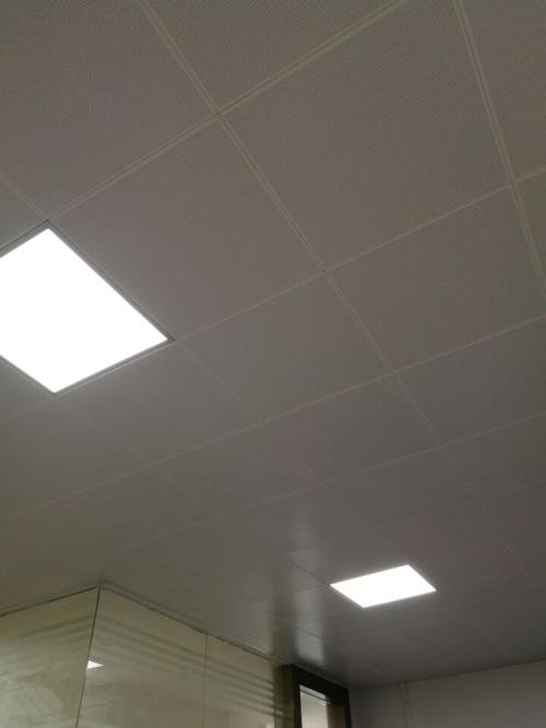 鋁扣板吊頂生產(chǎn)廠家-鋁扣板生產(chǎn)廠家講這些坑不要在踩了