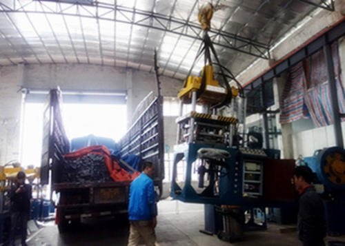 鋁扣板發貨圖片-大量鋁扣板現貨圖片-鋁扣板批發價格圖片