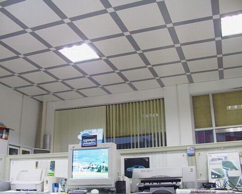 北京集成吊頂排行-客廳不裝集成吊頂可以嗎