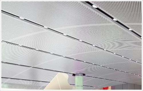 鋁扣板底板-工程鋁扣板生產(chǎn)廠家告訴來龍去脈