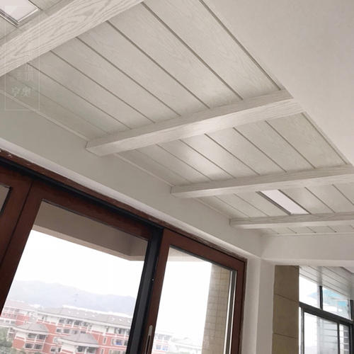 衛生間適合鋁扣板還是適佘集成吊頂-鋁扣板吊頂還是集成吊頂好