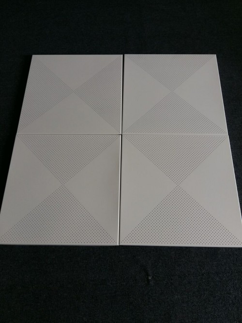 600鋁扣板天花-沖孔鋁天花廠家講講沖孔鋁天花的優點及規格型號有哪些