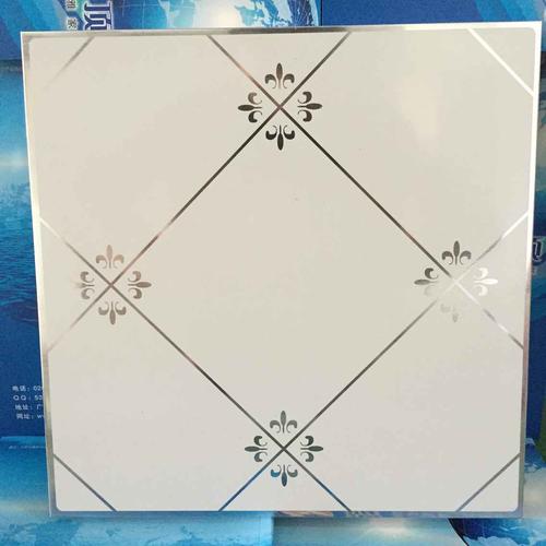 集成吊鋁扣板批發廠家-跟著鋁扣板批發廠家看看鋁扣板吊頂輔料人工多少錢一平