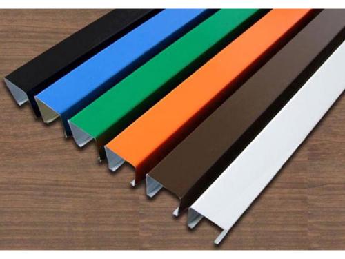 張掖鋁扣板廠家-跟著鋁扣板生產廠家學怎么解決鋁單板保護膜怎么撕