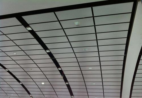 鋁扣板異型頂-異型鋁板與異型鋁扣板區別-斜異型鋁扣板吊頂