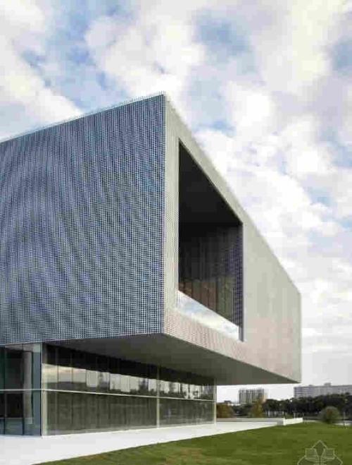 雙層鋁扣板-雙層沖孔鋁板打造兒童餐廳夢幻小屋