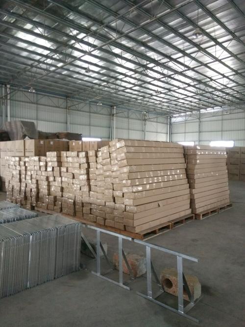 南寧鋁扣板批發(fā)-鋁扣板批發(fā)廠家在哪里才能找到