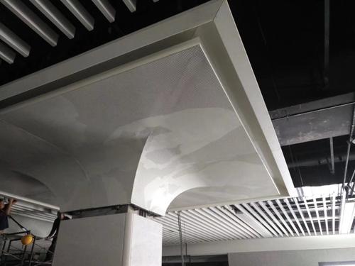 凹凸鋁單板效果圖-廚房鋁天花凹凸板與平板的比較