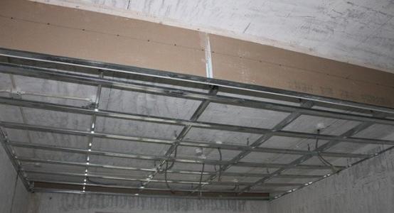 房產(chǎn)吊頂鋁扣板價格-跟著鋁扣板生產(chǎn)廠家挖挖300*300鋁扣板價格的小秘密