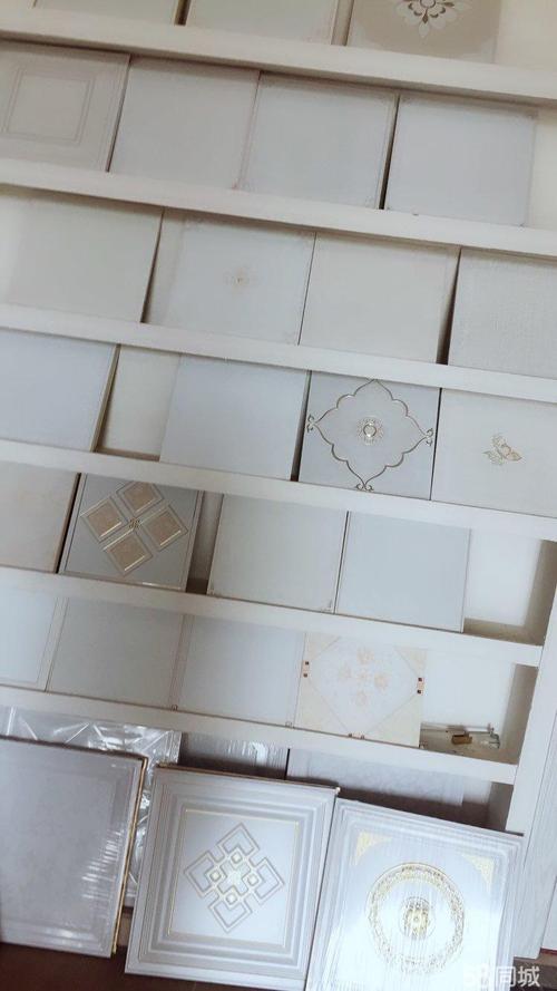 房屋吊頂鋁扣板市場(chǎng)價(jià)-鋁扣板房屋吊頂價(jià)格表-吊頂鋁扣板市場(chǎng)價(jià)格