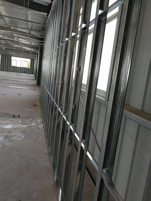 鋁合金隔墻鋁扣板-微孔鋁扣板有什么優勢