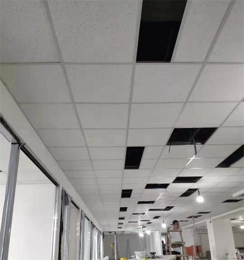 衛生間鋁扣板吊頂的外觀要求-看衛生間鋁扣板吊頂廠家講衛生間吊頂材料選什么