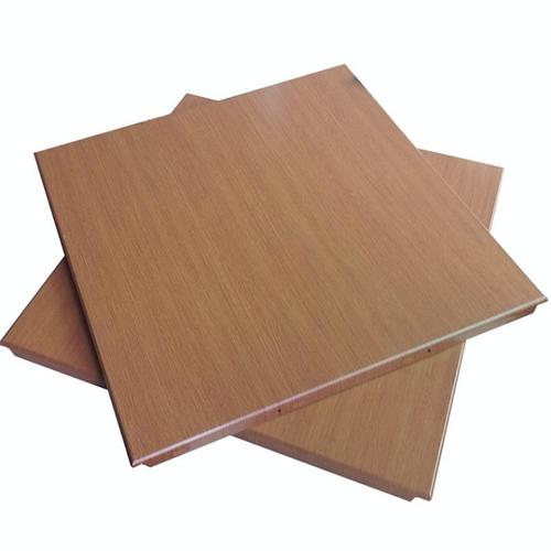 六盤(pán)水鋁扣板-跟著鋁扣板生產(chǎn)廠家來(lái)看吧