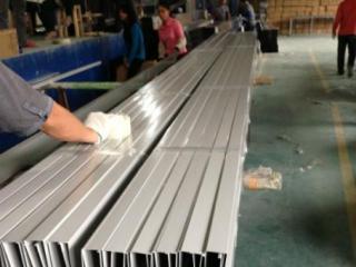 600鋁扣板圖片大全-帶沖孔鋁扣板吊頂圖片來給你講講沖孔鋁扣板這些事