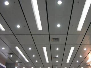 鋁扣板和集成吊頂的區別-鋁扣板和石膏板的區別