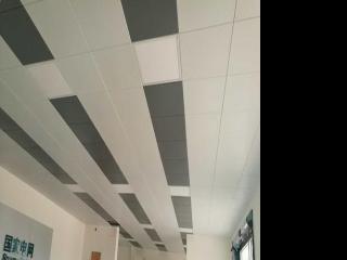 鋁扣板吊頂要多少錢一平方米-佛山南海區鋁扣板廠家解析鋁扣板吊頂一平米多少錢