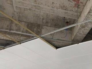 鋁扣板吊頂二三線品牌-衛生間鋁扣板吊頂效果圖