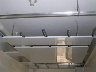 集成吊頂邊緣鋁扣板處理-鋁扣板集成吊頂?shù)妮o料