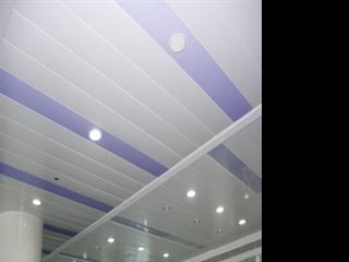 十大鋁扣板集成吊頂廠家-佛山集成吊頂廠家講解鋁扣板集成吊頂價格