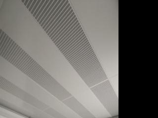 專業生產鋁扣板的廠-防風鋁扣板吊頂的特點