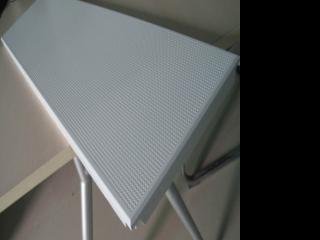 生產鋁材鋁扣板廠家-佛山鋁扣板廠家講講鋁扣板價格差在哪里